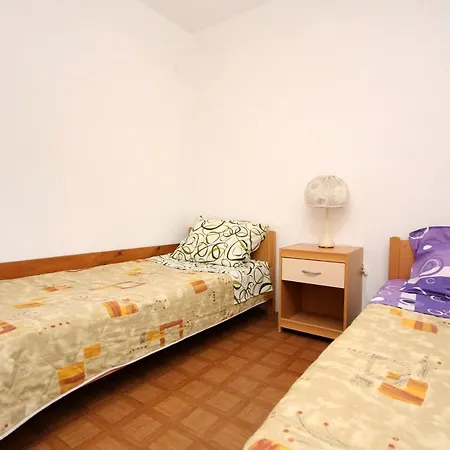 887a Žman